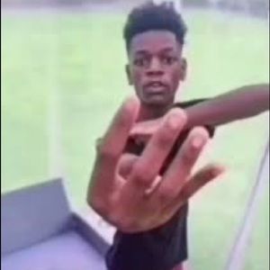 Meet your Posher, Lia..